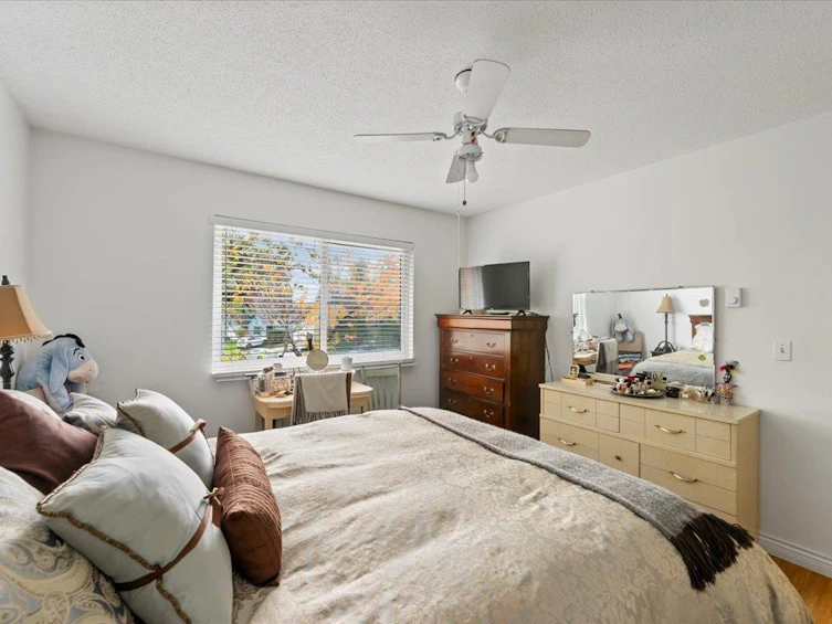 19412 62 Avenue, Surrey, BC, V3S 7L4 - 15