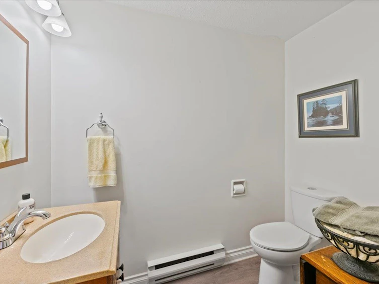 19412 62 Avenue, Surrey, BC, V3S 7L4 - 9