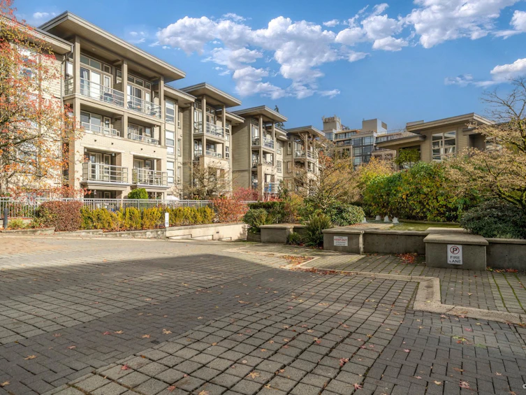 505-9339 University Crescent, Burnaby, BC, V5A 4Y1 - 4