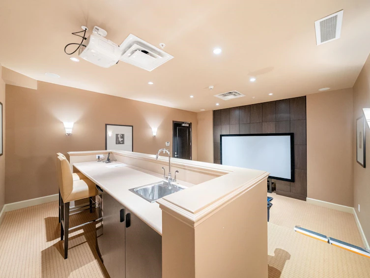 314-170 W 1st Street, North Vancouver, BC, V7M 3P2 - 34