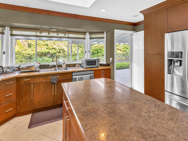 3826 Old Clayburn Road, Abbotsford, BC, V3G 1H8 - 11