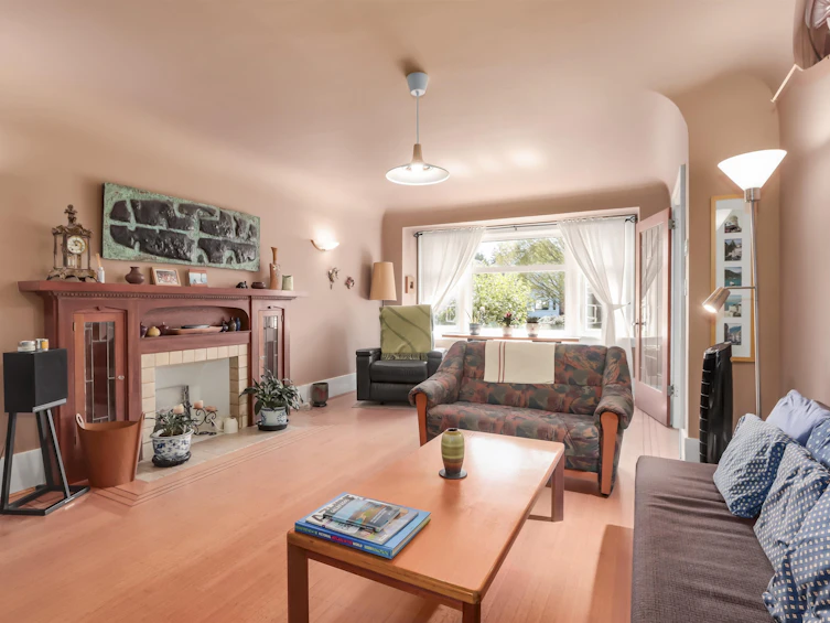 4529 W 8th Avenue, Vancouver, BC, V6R 2A4 - 4