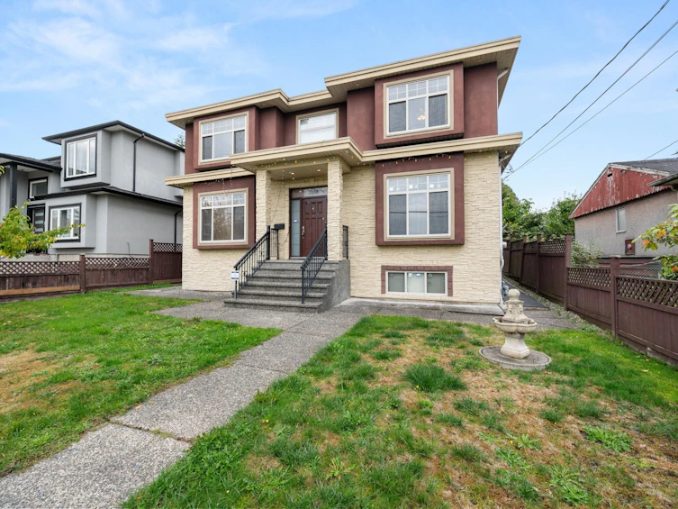 7058 Patterson Avenue, Burnaby, BC, V5J 3N7 - 3