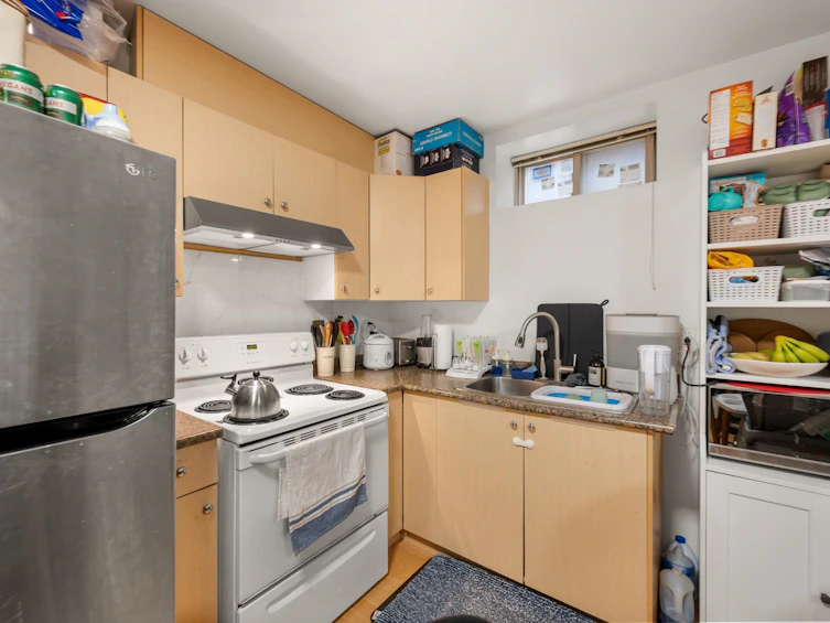 7058 Patterson Avenue, Burnaby, BC, V5J 3N7 - 34