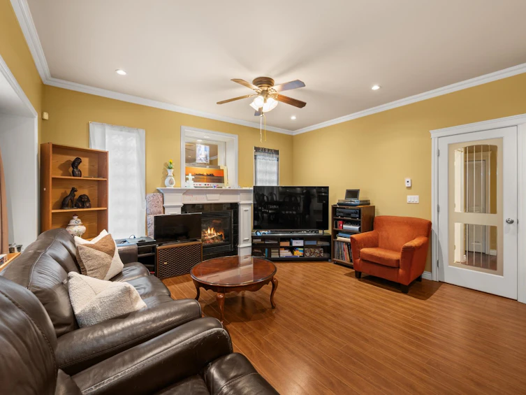 7058 Patterson Avenue, Burnaby, BC, V5J 3N7 - 12