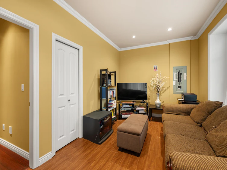 7058 Patterson Avenue, Burnaby, BC, V5J 3N7 - 31
