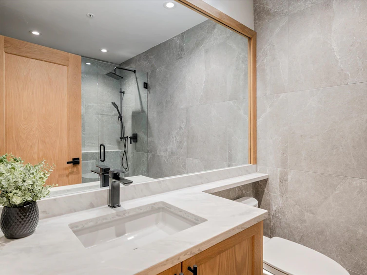 310-4821 Spearhead Drive, Whistler, BC, V8E 1E8 - 15