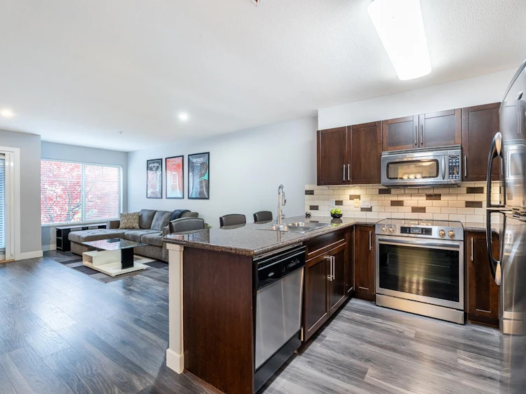 203-2468 Atkins Avenue, Port Coquitlam, BC, V3C 1Y9 - 4