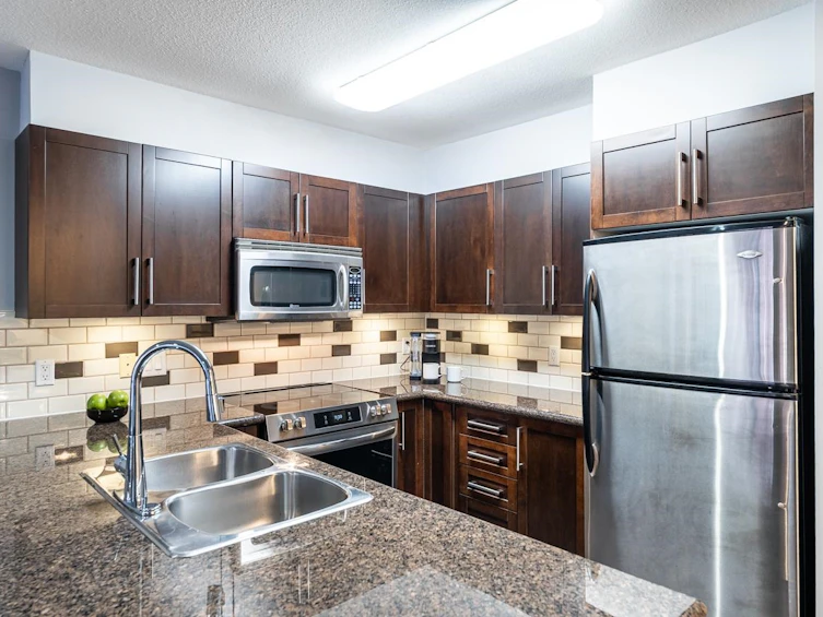 203-2468 Atkins Avenue, Port Coquitlam, BC, V3C 1Y9 - 9