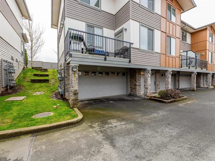 13-34248 King Road, Abbotsford, BC, V2S 0B1 - 2