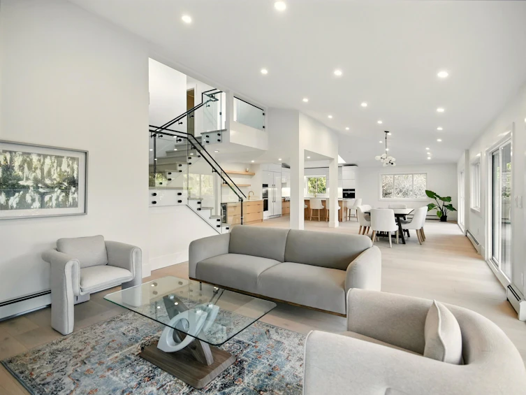 6230 Summit Avenue, West Vancouver, BC, V7W 1Y2 - 6