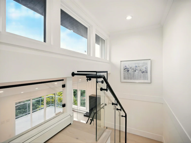 6230 Summit Avenue, West Vancouver, BC, V7W 1Y2 - 21