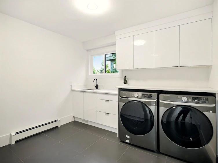6230 Summit Avenue, West Vancouver, BC, V7W 1Y2 - 35
