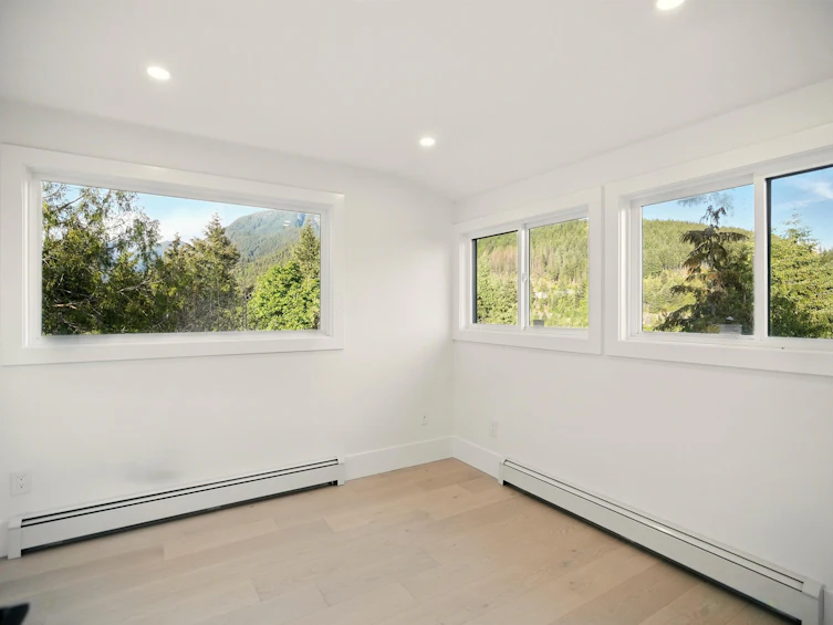 6230 Summit Avenue, West Vancouver, BC, V7W 1Y2 - 28