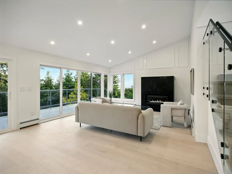 6230 Summit Avenue, West Vancouver, BC, V7W 1Y2 - 17