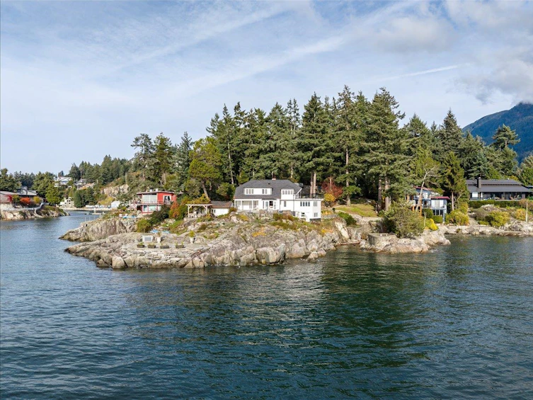 5826 Eagle Island, West Vancouver, BC, V7W 1V5 - 2