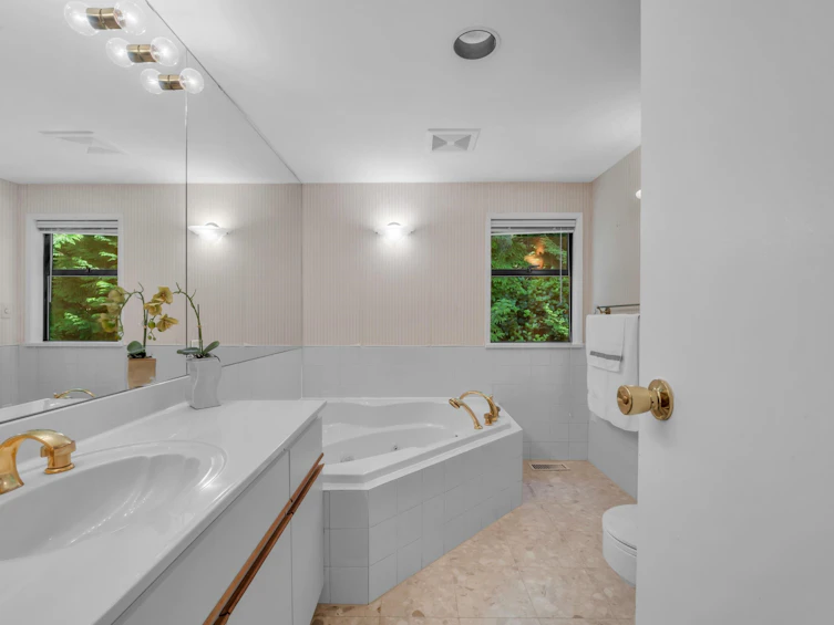 4623 Caulfeild Drive, West Vancouver, BC, V7W 1E9 - 26