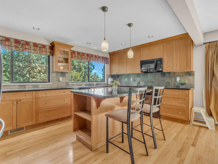 4623 Caulfeild Drive, West Vancouver, BC, V7W 1E9 - 17
