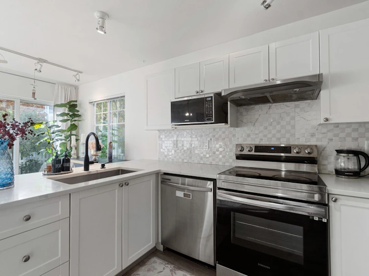 52-12110 75a Avenue, Surrey, BC, V3W 1M1 - 13