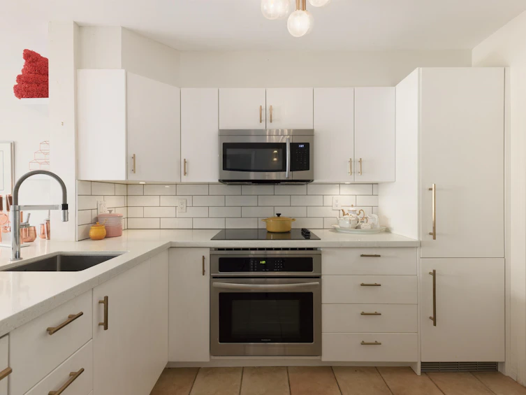 204-2575 W 4th Avenue, Vancouver, BC, V6K 1P5 - 10
