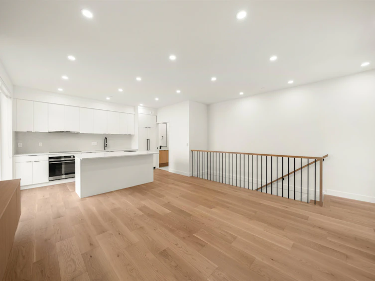 1904 E 8th Avenue, Vancouver, BC, V5N 1T8 - 9