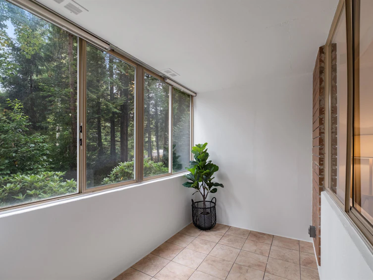 201-2012 Fullerton Avenue, North Vancouver, BC, V7P 3E3 - 13