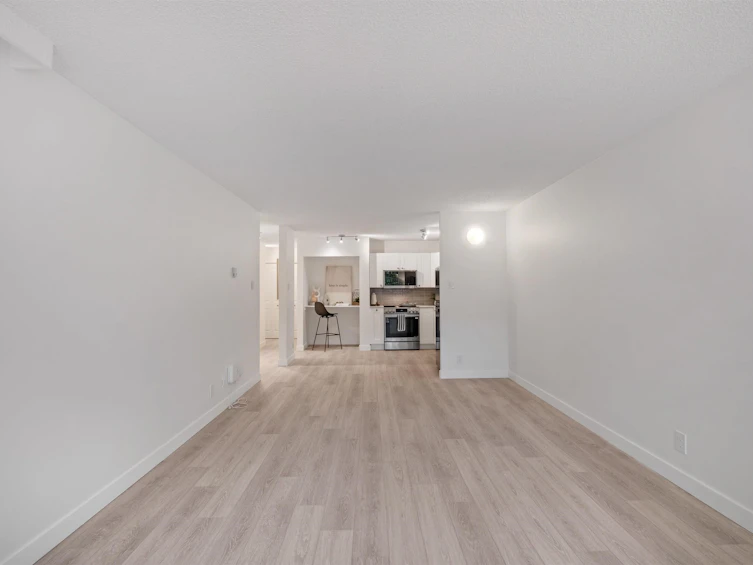201-2012 Fullerton Avenue, North Vancouver, BC, V7P 3E3 - 4