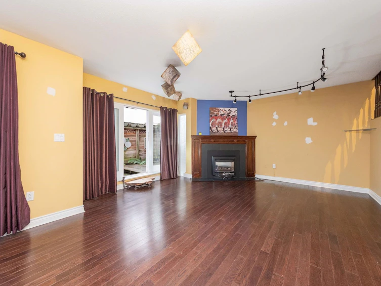 3-237 W 16th Street, North Vancouver, BC, V7M 1T7 - 11