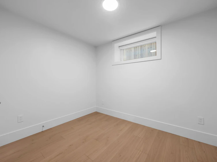 2917 Charles Street, Vancouver, BC, V5K 3B1 - 29