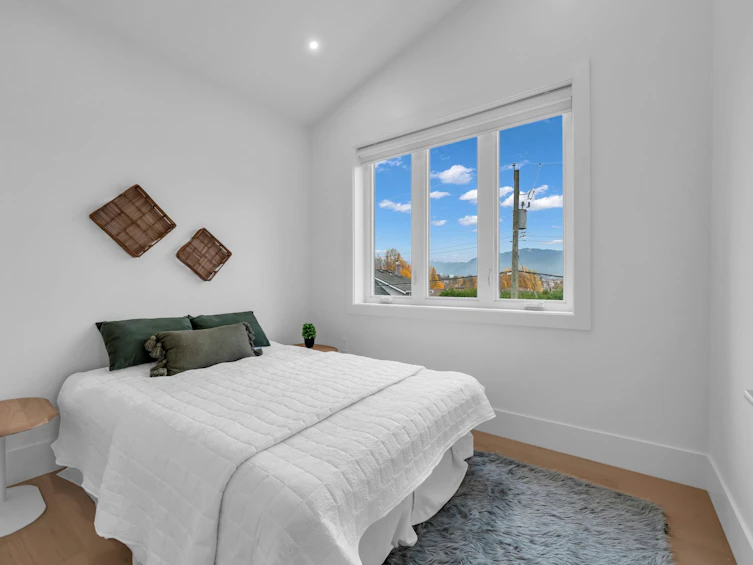 2917 Charles Street, Vancouver, BC, V5K 3B1 - 19