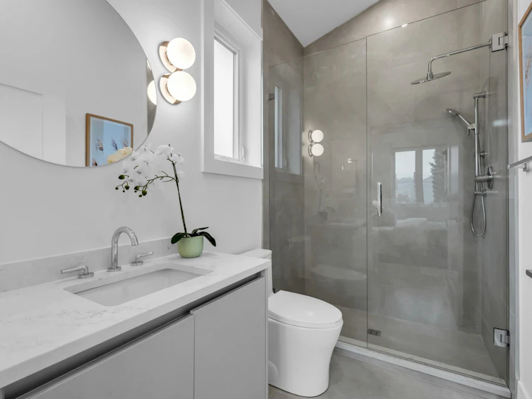 2917 Charles Street, Vancouver, BC, V5K 3B1 - 17