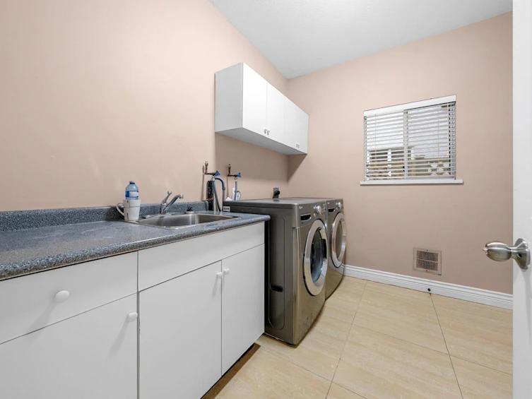 10380 Bird Road, Richmond, BC, V6X 1N6 - 36