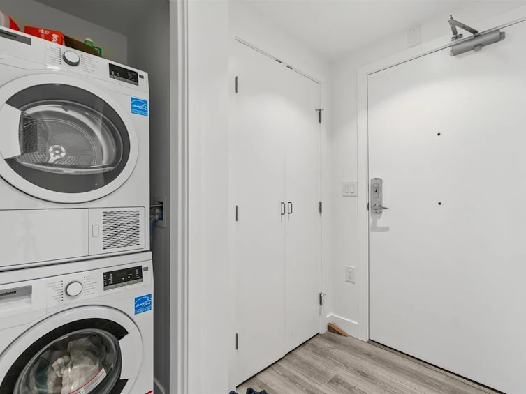 502-8188 Fraser Street, Vancouver, BC, V5X 0J8 - 11