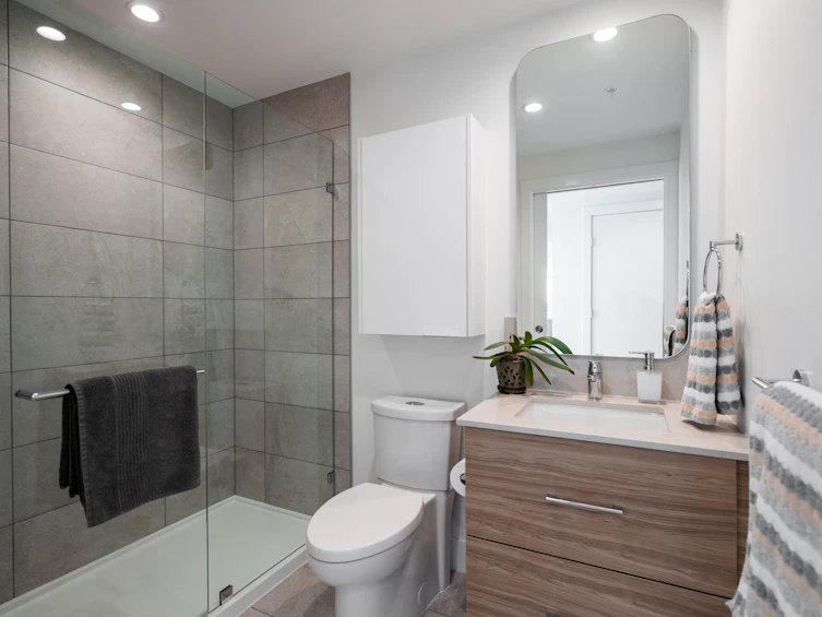 605-2325 Emery Court, North Vancouver, BC, V7J 0E8 - 30