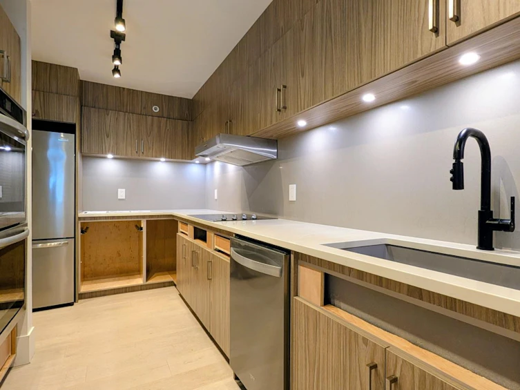 3D-328 Taylor Way, West Vancouver, BC, V7T 2Y4 - 9