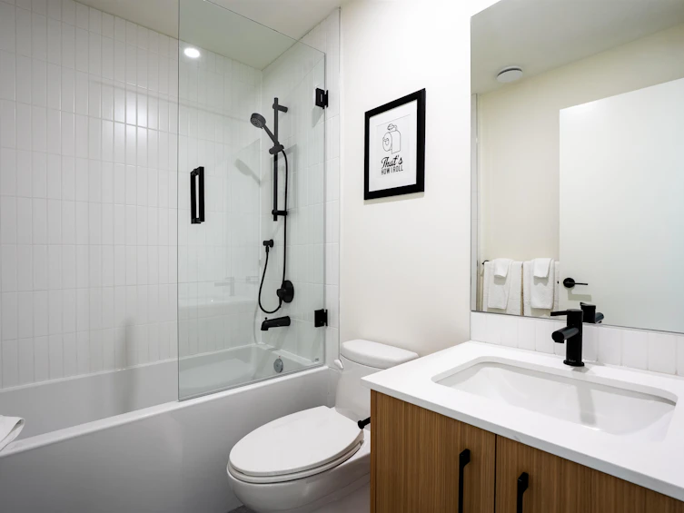 TH8-610 E 3rd Street, North Vancouver, BC, V7L 1G7 - 11
