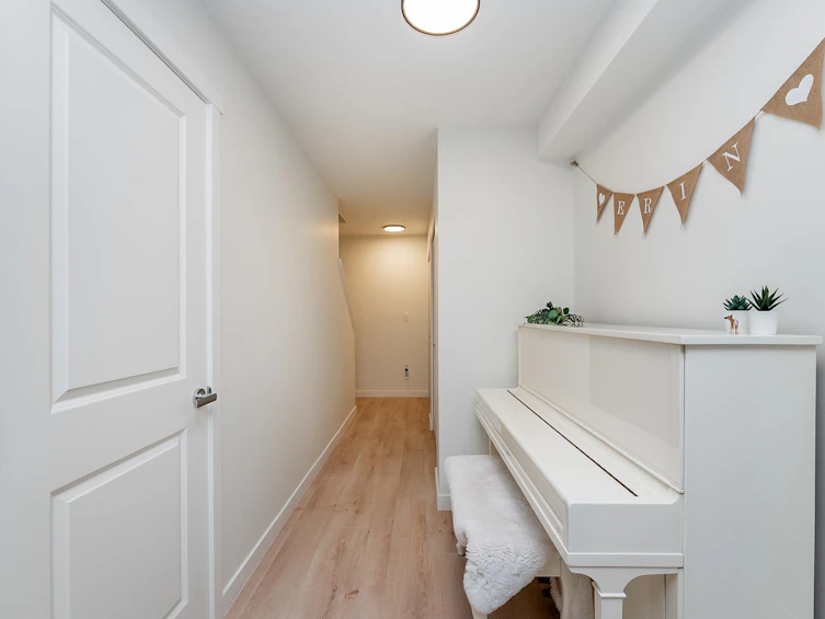59-3500 Burke Village Promenade, Coquitlam, BC, V3E 0N2 - 23