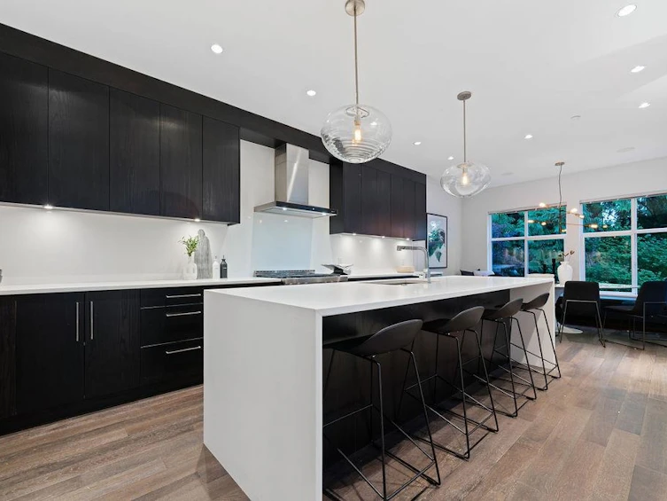 3761 Edgemont Boulevard, North Vancouver, BC, V7R 2P6 - 8