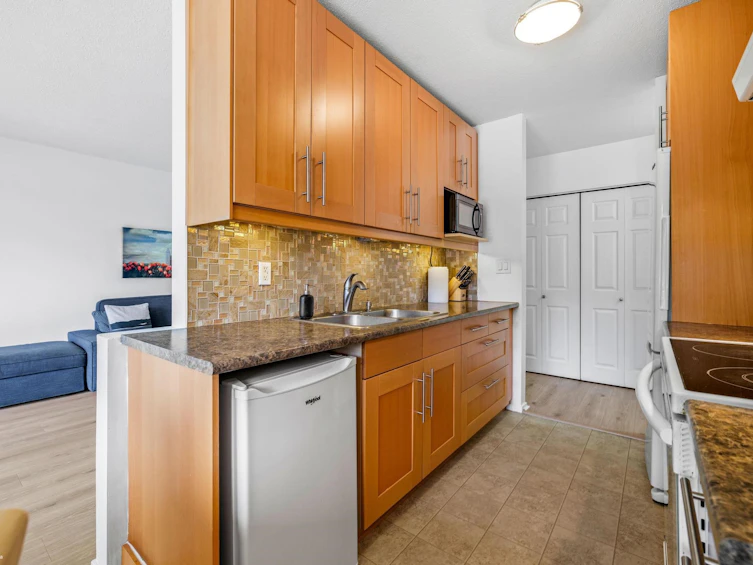 308-8040 Ryan Road, Richmond, BC, V7A 2E5 - 12