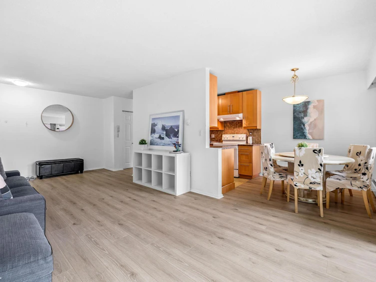 308-8040 Ryan Road, Richmond, BC, V7A 2E5 - 8