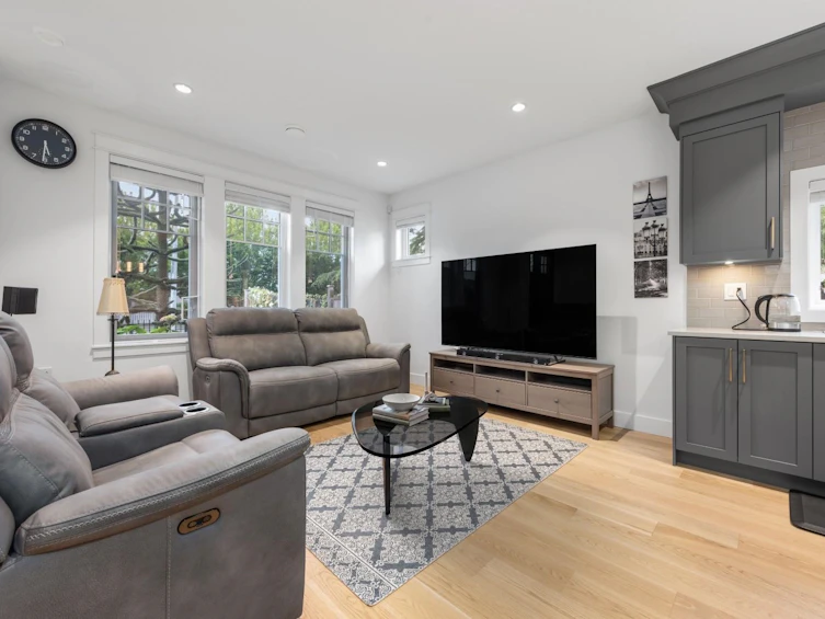 5702 Williams Road, Richmond, BC, V7E 1K3 - 4