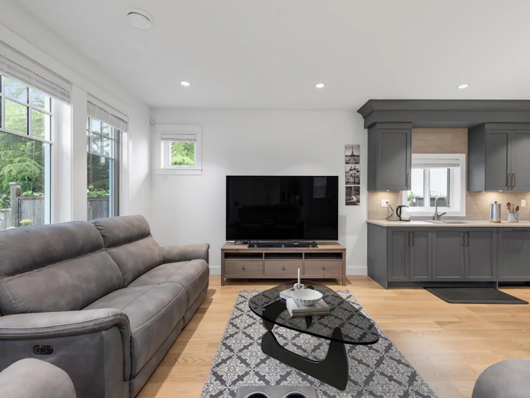5702 Williams Road, Richmond, BC, V7E 1K3 - 3