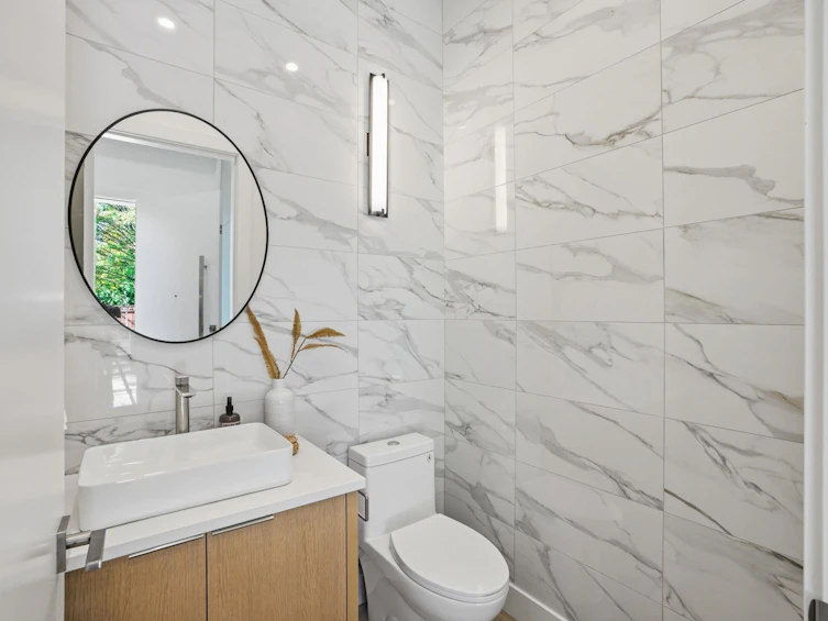1-6141 Yew Street, Vancouver, BC, V6M 3Z1 - 6