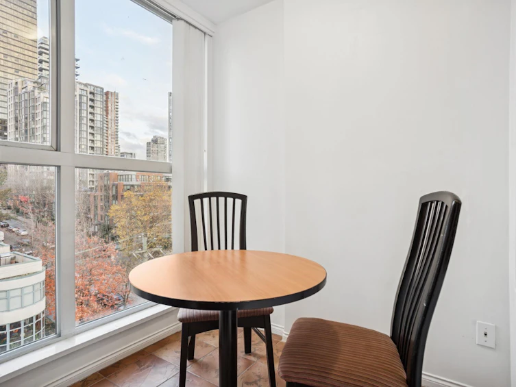 703-910 Beach Avenue, Vancouver, BC, V6Z 2W7 - 11