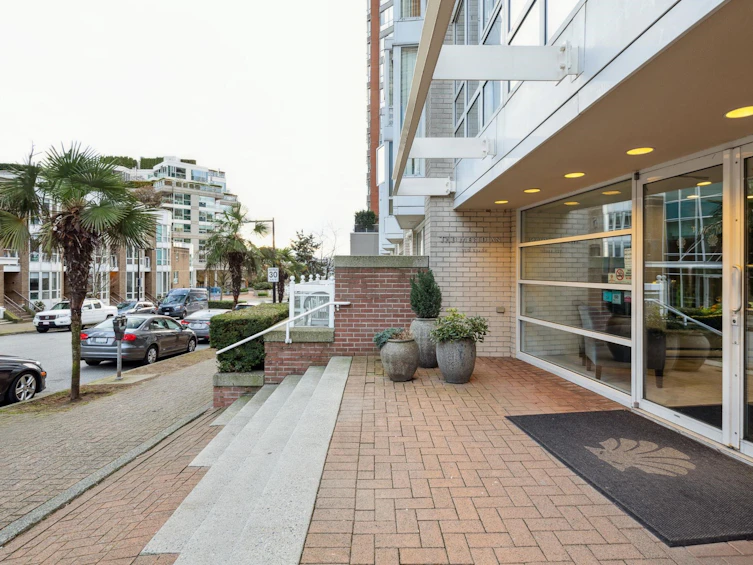 703-910 Beach Avenue, Vancouver, BC, V6Z 2W7 - 18