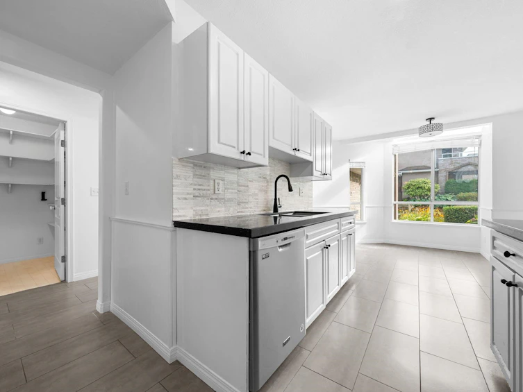 113-15550 26 Avenue, Surrey, BC, V4P 1C6 - 11