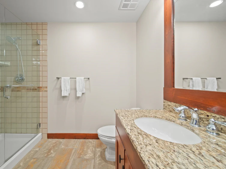 402-2202 Gondola Way, Whistler, BC, V8E 0M7 - 14