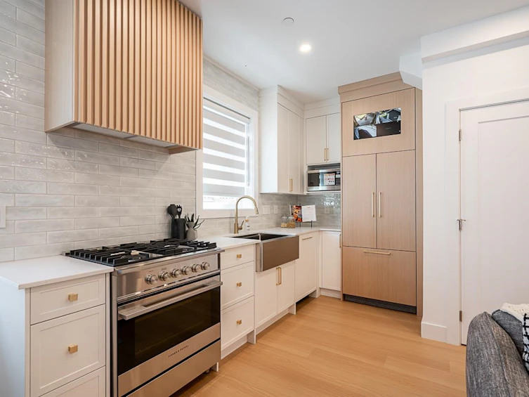 2107 E 33rd Avenue, Vancouver, BC, V5N 3E9 - 9