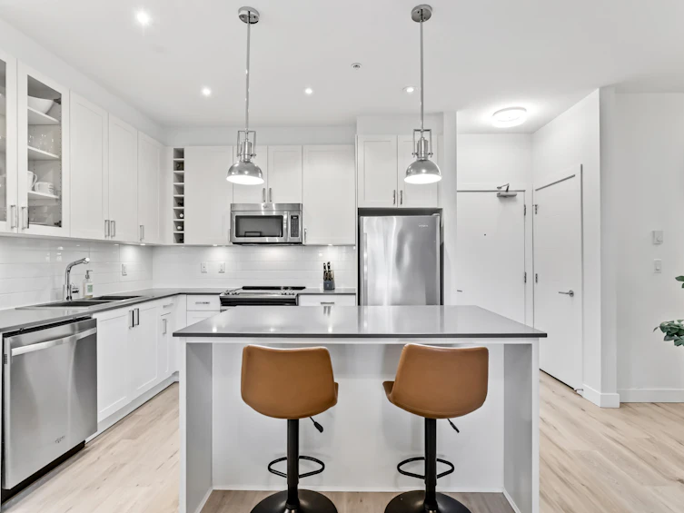 211-16380 64 Avenue, Surrey, BC, V3S 6X6 - 5