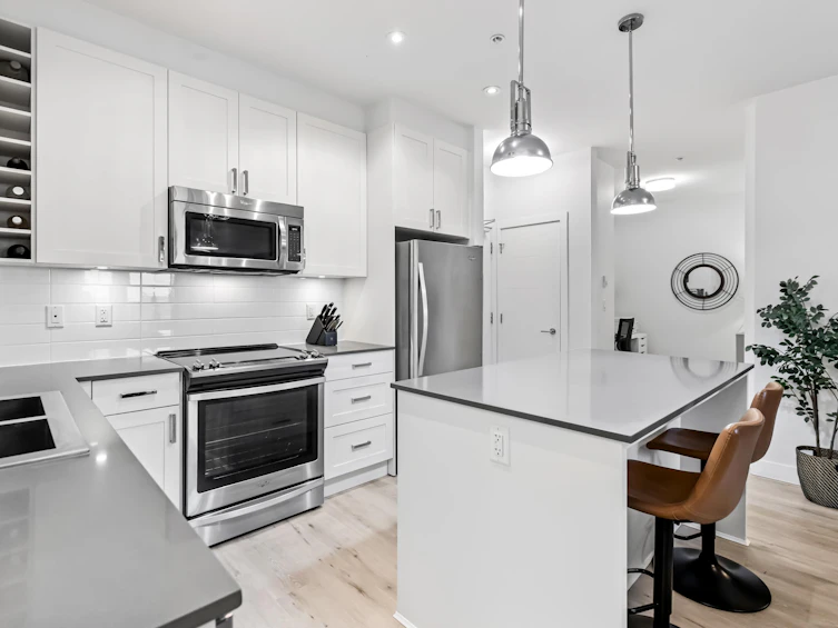 211-16380 64 Avenue, Surrey, BC, V3S 6X6 - 4
